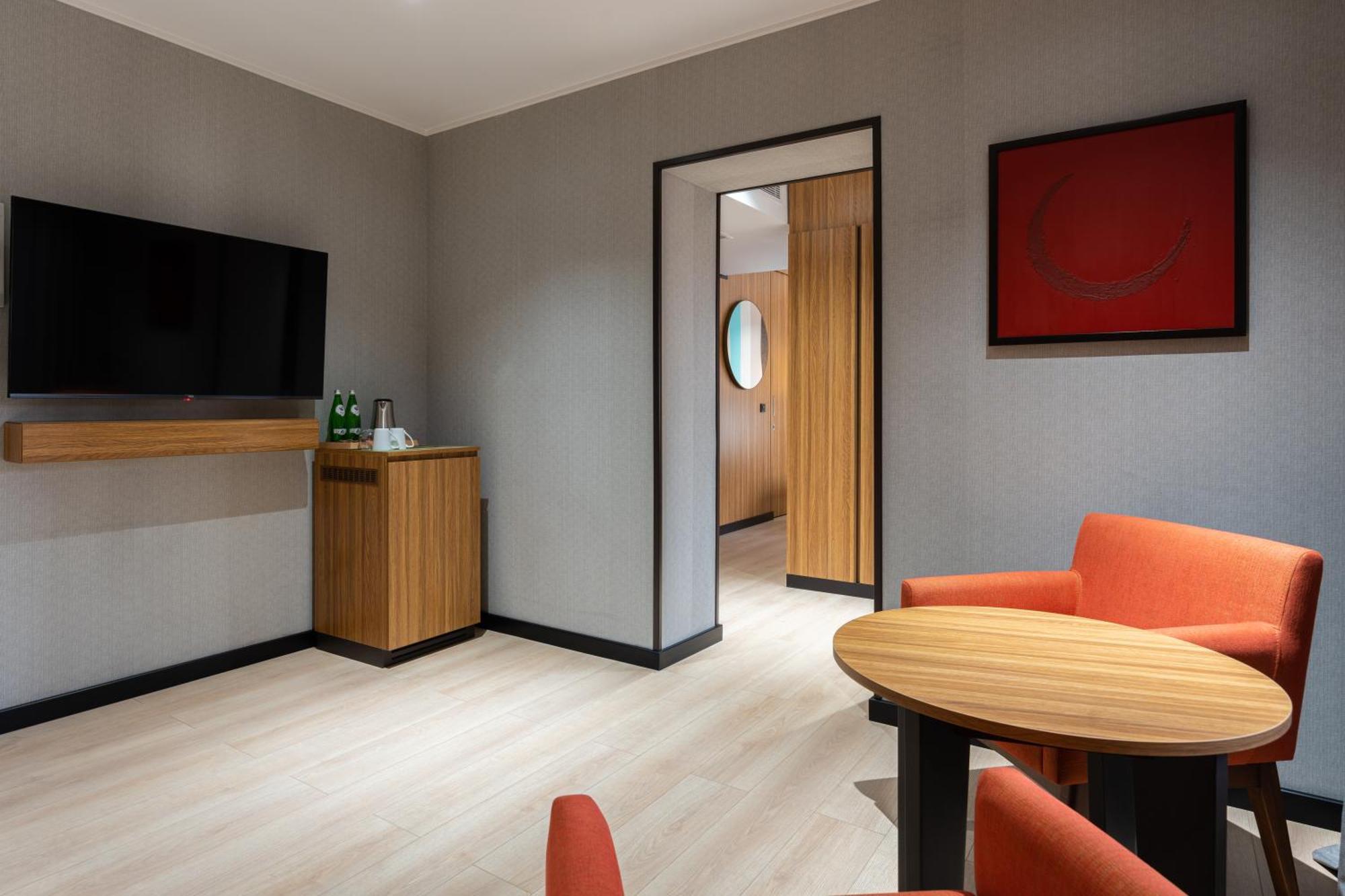 Ramada Encore By Wyndham Tashkent Exterior foto