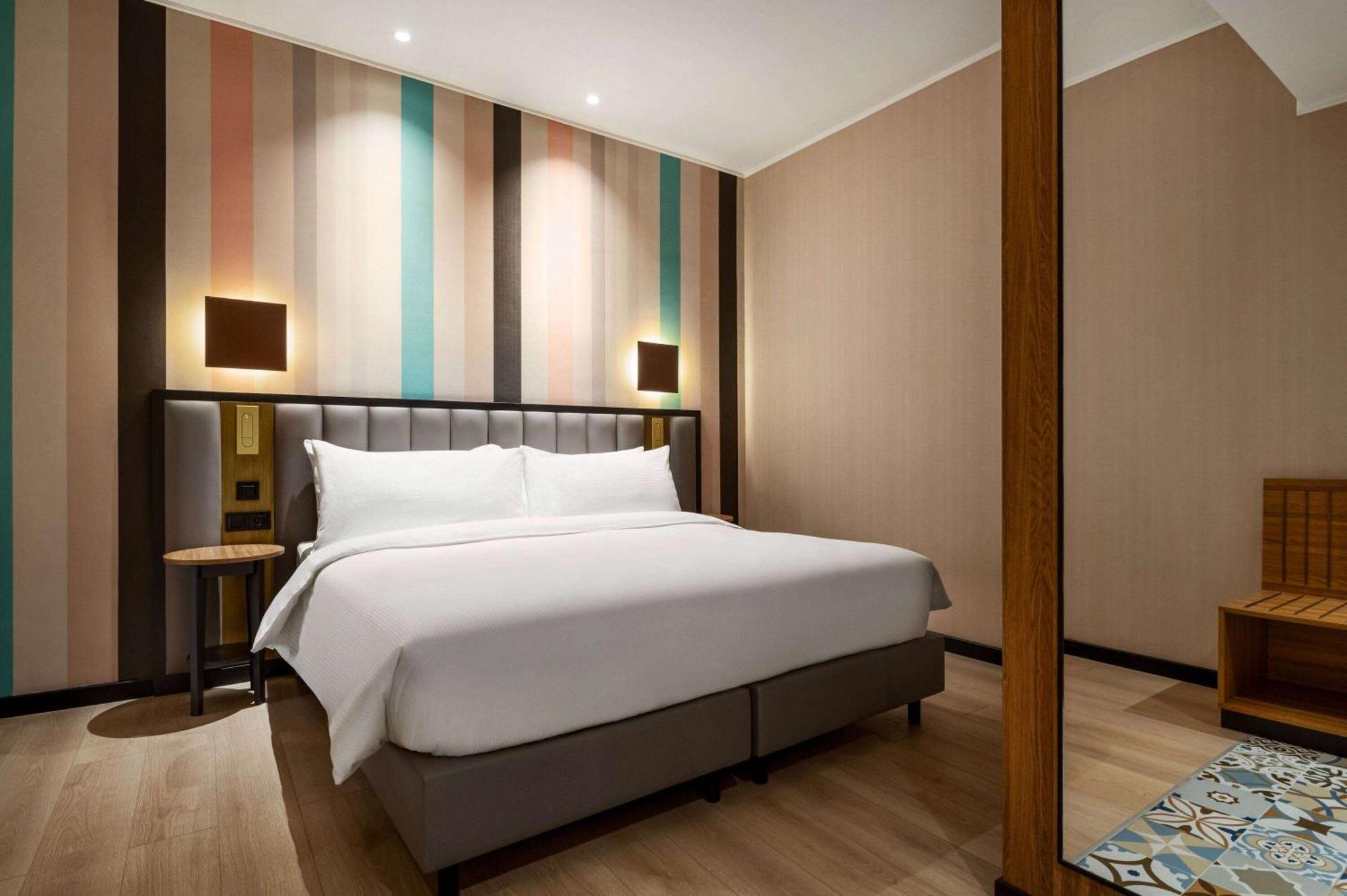 Ramada Encore By Wyndham Tashkent Exterior foto